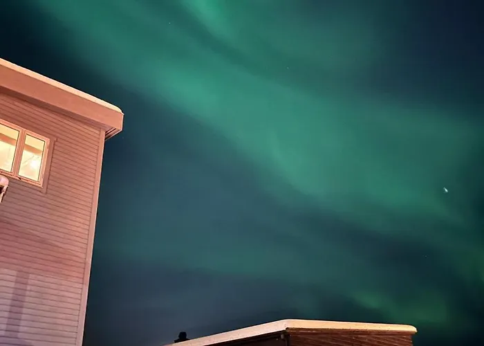 Bright And Comfortable With Easy Airport Access, Parking And Nature Nearby Tromsø