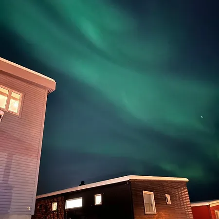 Bright And Comfortable With Easy Airport Access, Parking And Nature Nearby Tromsø