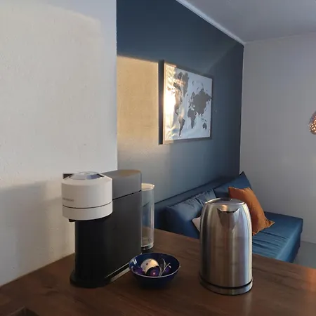 Bright And Comfortable With Easy Airport Access, Parking And Nature Nearby Apartmán Tromsø